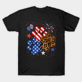 Retro Patriotic 4Th Of July Usa Flag Dog And Cat Paw America T-Shirt